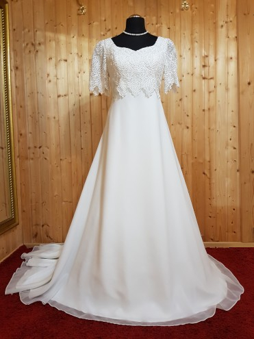 Brautkleid BK15-75x10 aus Bea's Hochzeits-Boutique