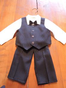 Taufkleid f�r Knaben, Nadelstreifen