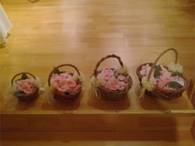 braune Blumenk�rbli f�r Blumenkinder